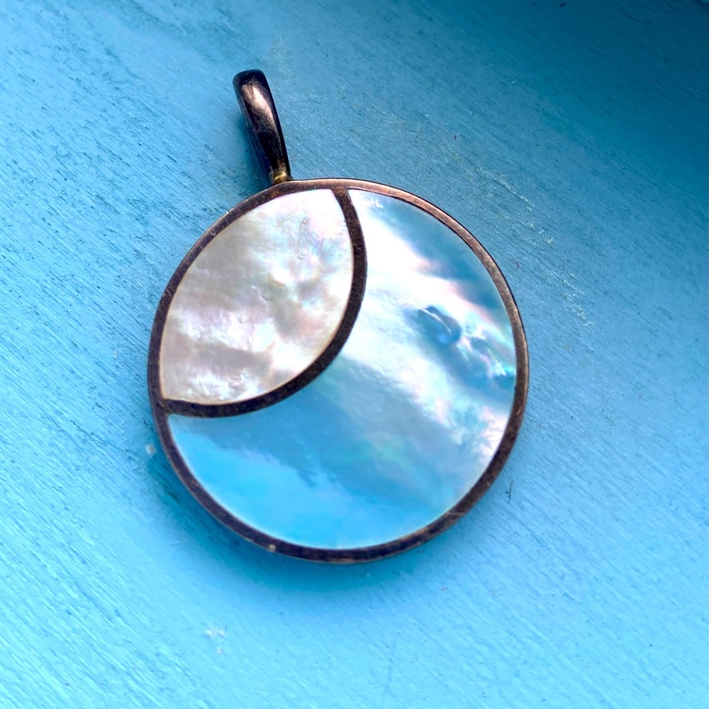 Vintage Signed SOUL FLOWER 925 Crescent Moon Mother of Pearl Pendant Boh…